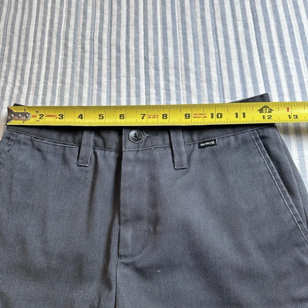 Hurley Boys Chino Shorts Size 24‎ Charcoal Gray Walk Shorts BW6060AO